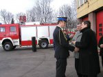 Włodzimierz Wójcik - Wojewoda Świętokrzyski wziął udział w uroczystości przekazania specjalistycznego samochodu dla Komendy Powiatowej Państwowej Straży Pożarnej w Opatowie