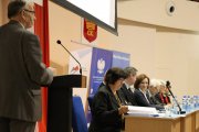 Konferencja "Sytuacja demograficzna woj. świętokrzyskiego jako wyzwanie dla polityki społecznej i gospodarczej". 