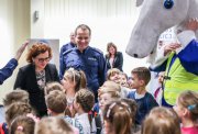 „Służąc niesiemy bezpieczeństwo” (fot. dzięki uprzejmości Zespołu Prasowego KWP w Kielcach). 