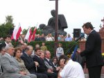 Włodzimierz Wójcik - Wojewoda Świętokrzyski wziął udział w uroczystościach obchodów 60 rocznicy pacyfikacji Michniowa
