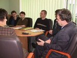 Wojewoda Świętokrzyski - Wojciech Lubawski spotkał się członkami projektu "Dream Teams" ("Drużyn Marzeń"), którzy w okresie wrzesień - listopad 2000 r. wyjechali na staże i wizyty zagraniczne do krajów członkowskich Unii Europejskiej