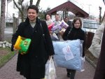 Wicewojewoda Joanna Grzela wręczyła świąteczne prezenty i złożyła serdeczne życzenia Wielkanocne podopiecznym Ośrodka Samotnej Matki i Dziecka w Kielcach