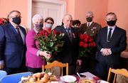 Sobowice, 1 lutego 2021 r.: uroczystość z okazji 109. urodzin Leona Kalety, której gościem był wojewoda Zbigniew Koniusz. Sobowice, 1 lutego 2021 r.: uroczystość z okazji 109. urodzin Leona Kalety, której gościem był wojewoda Zbigniew Koniusz.