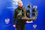Pierwsi darczyńcy ofiarowali przedmioty na Orkiestrę